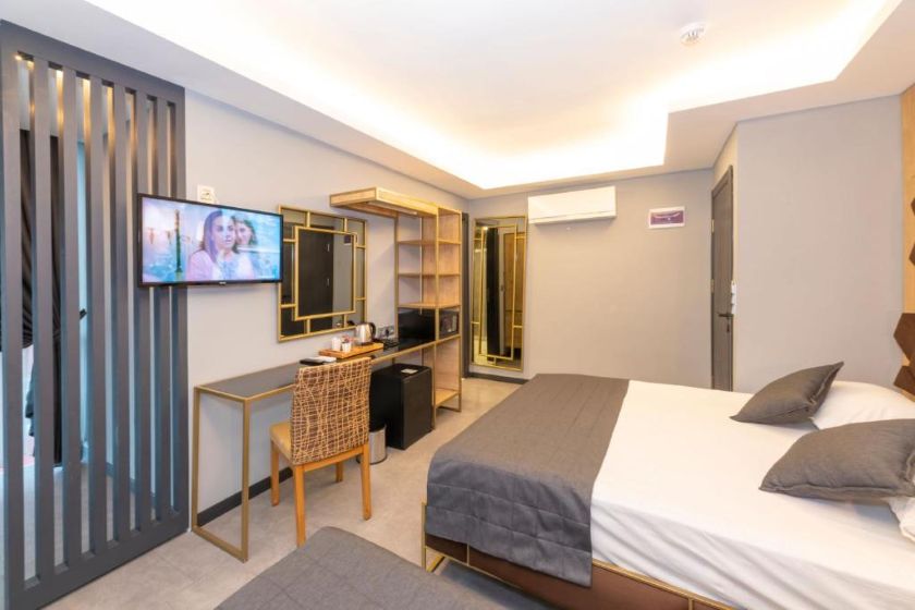 Fly And Stay Airport Hotel Istanbul - Deluxe Triple Room