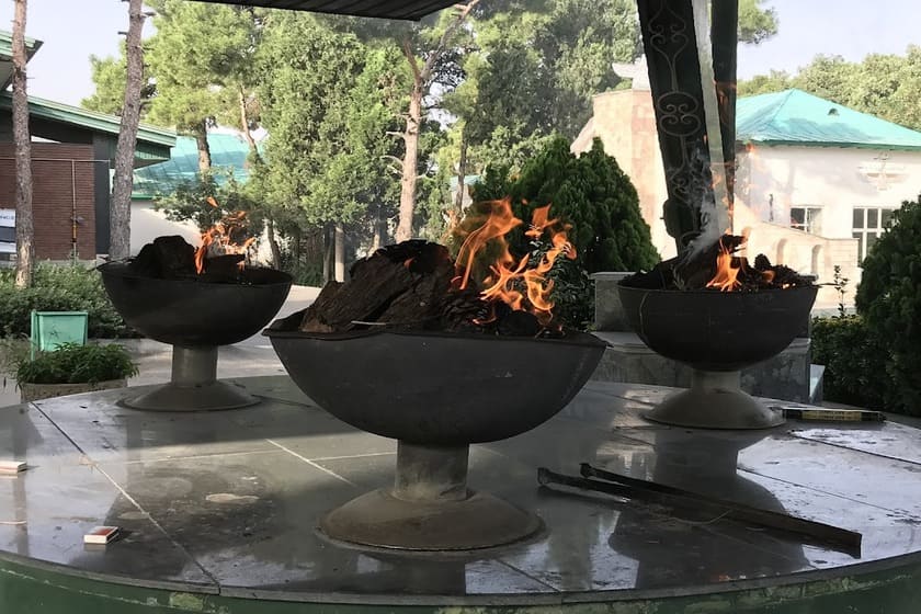 آتش جشن فروردینگان. منبع عکس: گوگل مپ. عکاس: احسان