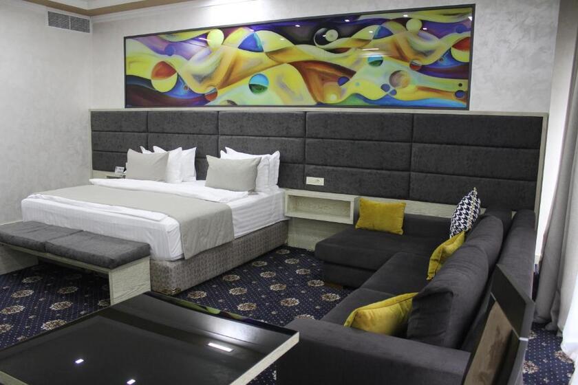 Erebuni Hotel Yerevan - suite