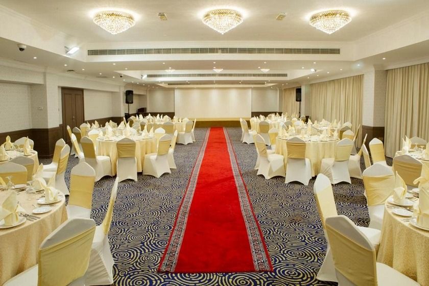 Carlton Tower Hotel Dubai - Restaurant