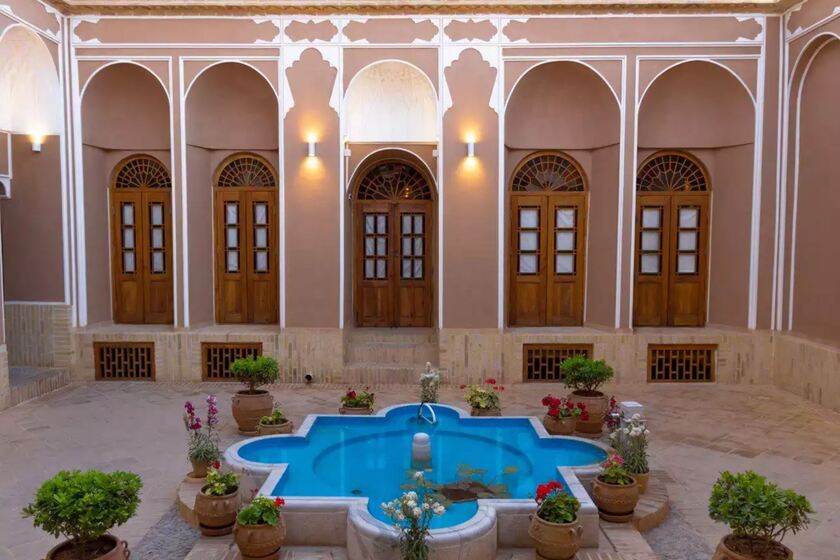 هتل بوتیک کتروا یزد - نما
