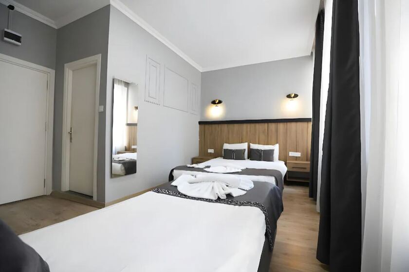 La Pera Suites istanbul - Triple Room