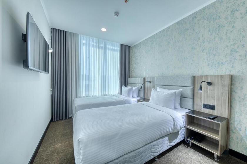 Expocore Hotel yerevan - room