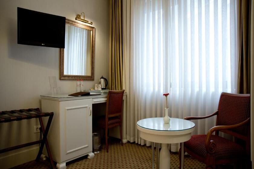 Taksim Metropark Hotel istanbul - Economy Double or Twin Room