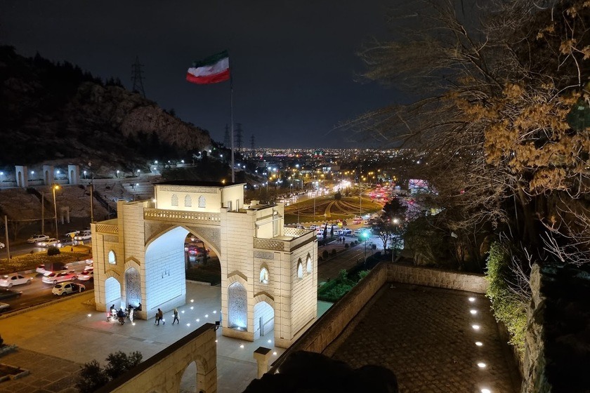 دروازه قرآن شیراز. منبع عکس: گوگل‌مپ. عکاس: حسین سجادی