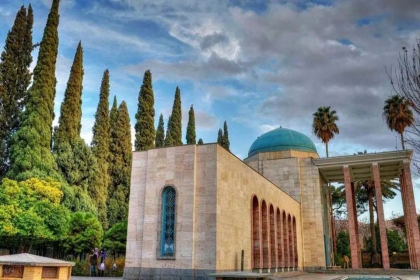 معماری آرامگاه سعدی. منبع عکس: خبرگزاری شرق. عکاس: نامشخص