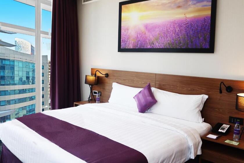Park Regis Business Bay dubai - room