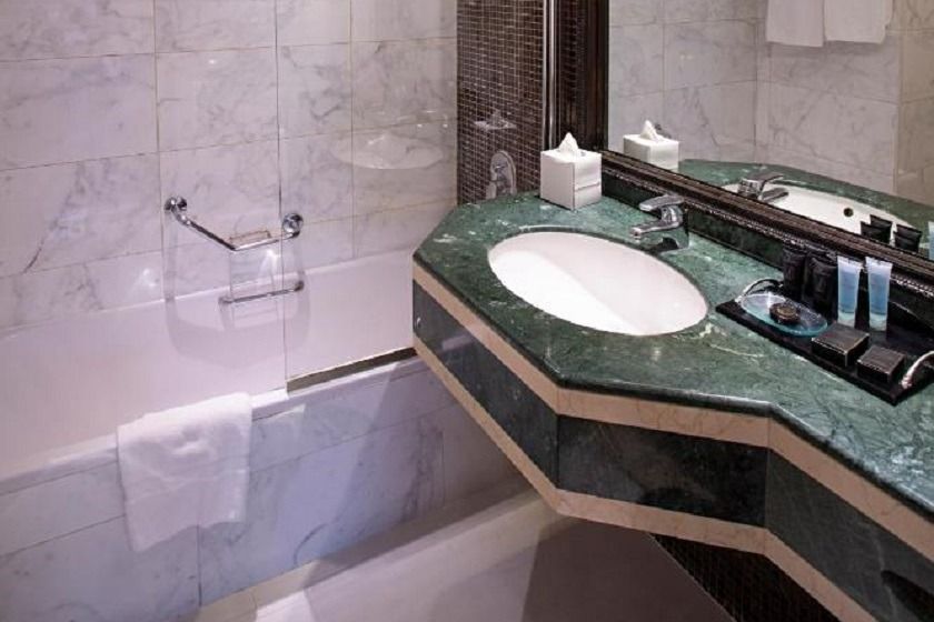 Carlton Tower Hotel Dubai - Room