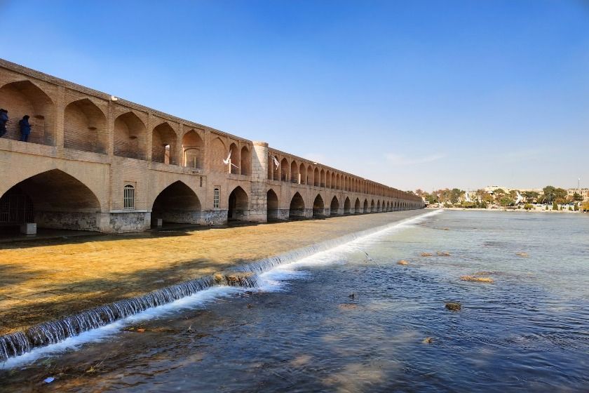 سی و سه پل. منبع عکس: گوگل‌مپ. عکاس: علی طاهرزاده