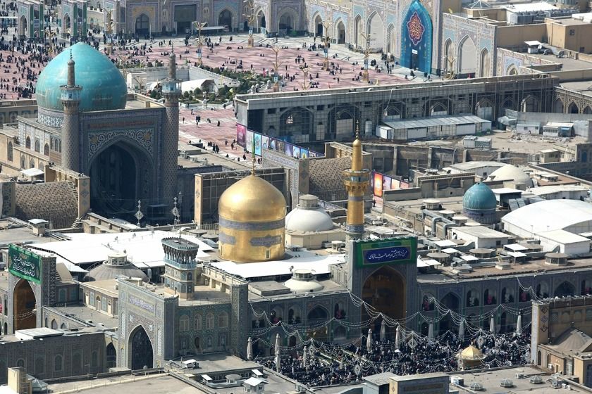 حرم امام رضا در روز. منبع عکس: گوگل‌مپ. عکاس: محمدرضا یعقوبی