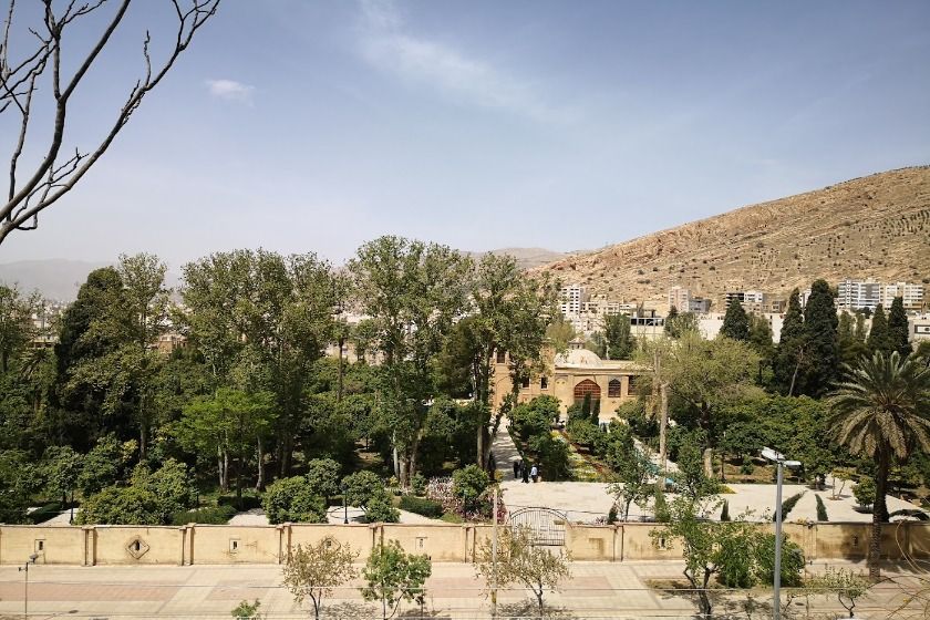 باغ دلگشای شیراز. منبع عکس: گوگل‌مپ. عکاس: Behrooz Raeisy