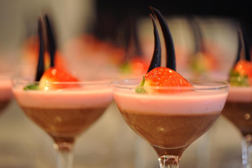 Carlton Tower Hotel Dubai - Food and Drink