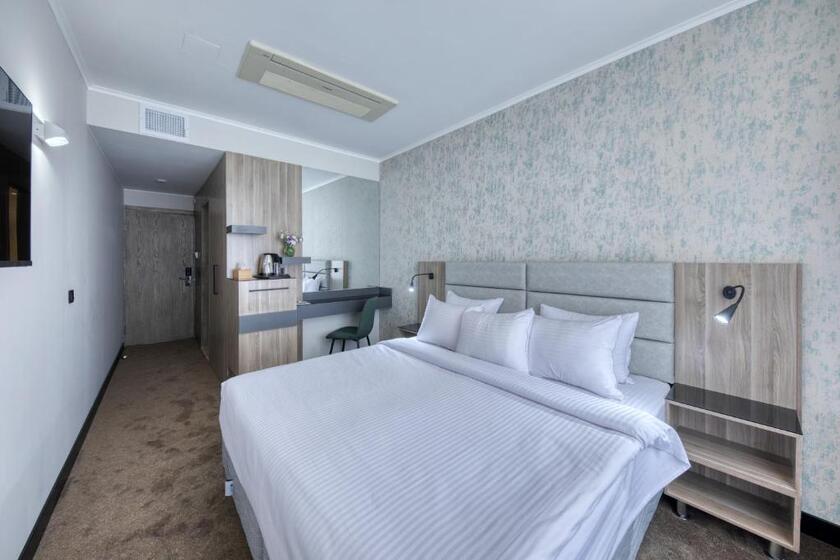 Expocore Hotel yerevan - room