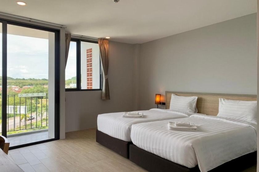 Atom Phuket Hotel -SHA Plus Phuket - Deluxe Twin Room with View 