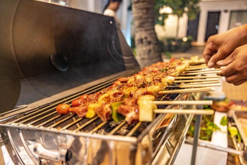 Blue Carina Hotel Phuket - food and drink