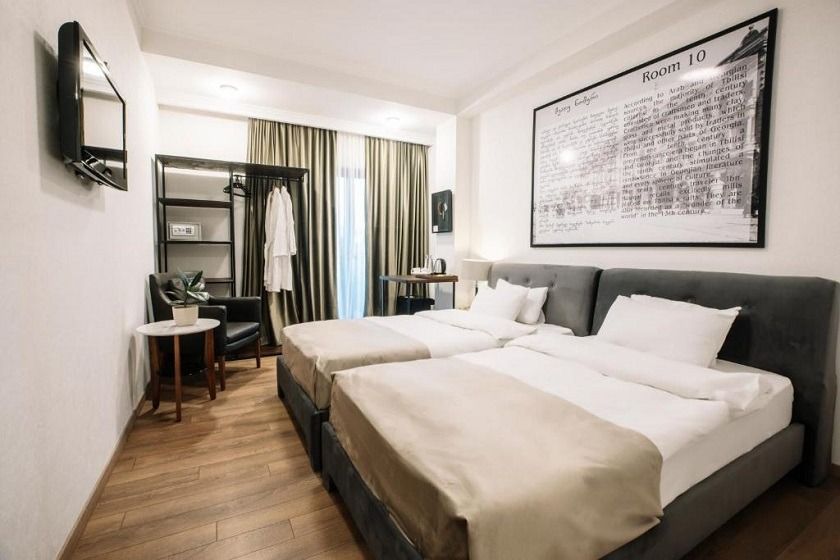 Citadel Narikala Hotel Tbilisi - Superior Twin Room with City View and Balcony