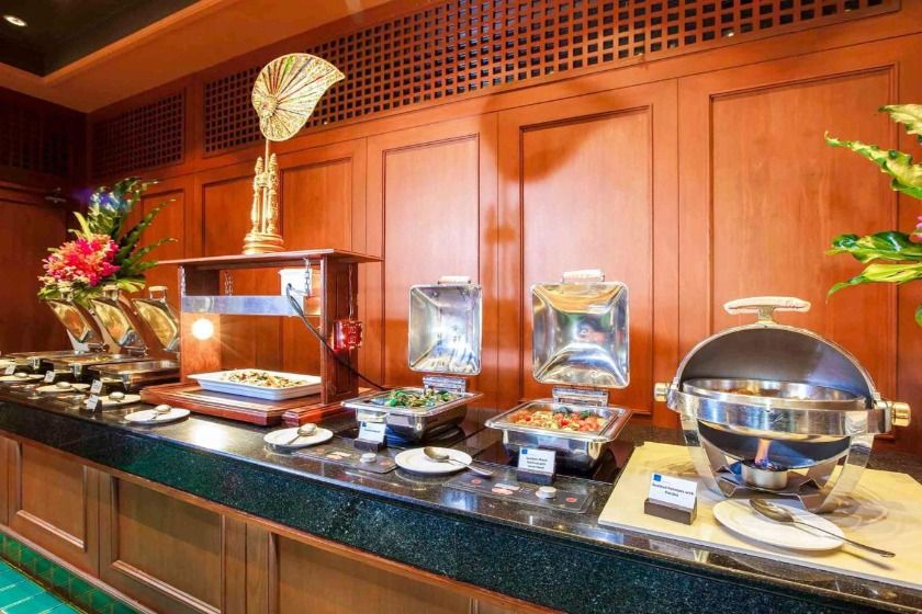 Novotel Phuket Resort Phuket - Food And Drink