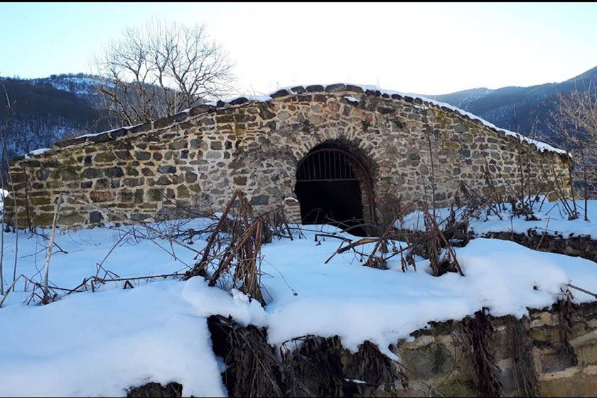 کاروانسرای قزلق گلستان. منبع عکس: گوگل مپ. عکاس: Navid Navidak