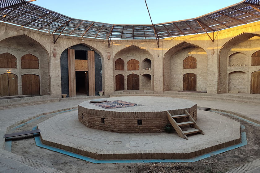 کاروانسرای زین الدین. منبع عکس: گوگل مپ. عکاس: Daniel Tserovski