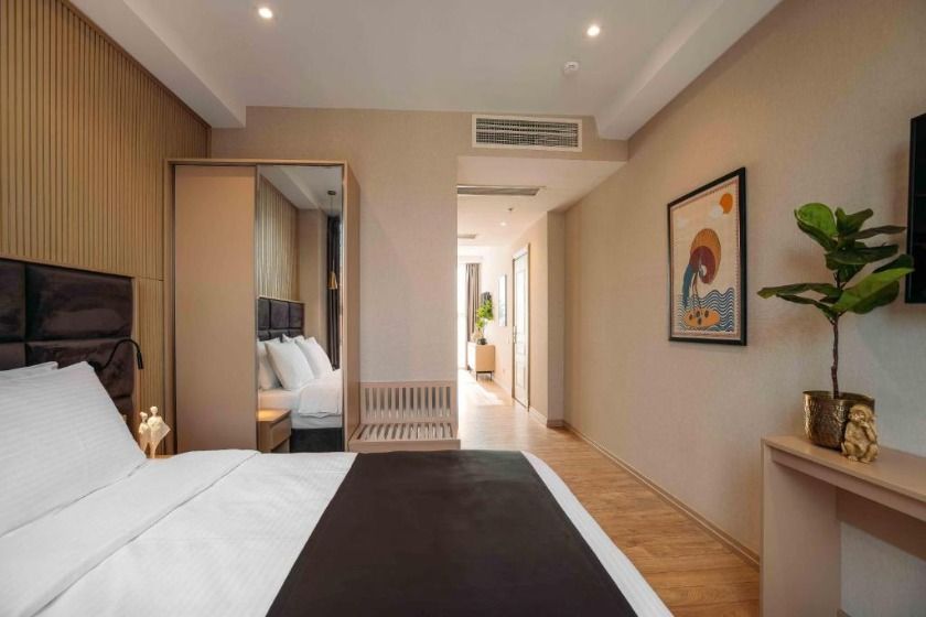 Hotel Monday by DNT Group Tbilisi - Deluxe King Room