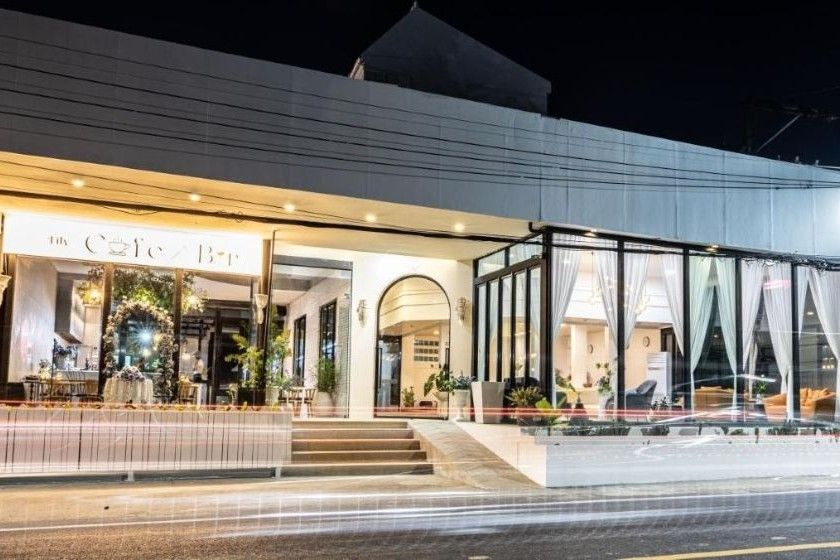 Blue Carina Hotel Phuket - cafe