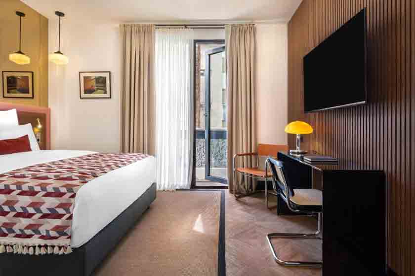 Artizan Design Hotel Tbilisi - Queen Room with Balcony
