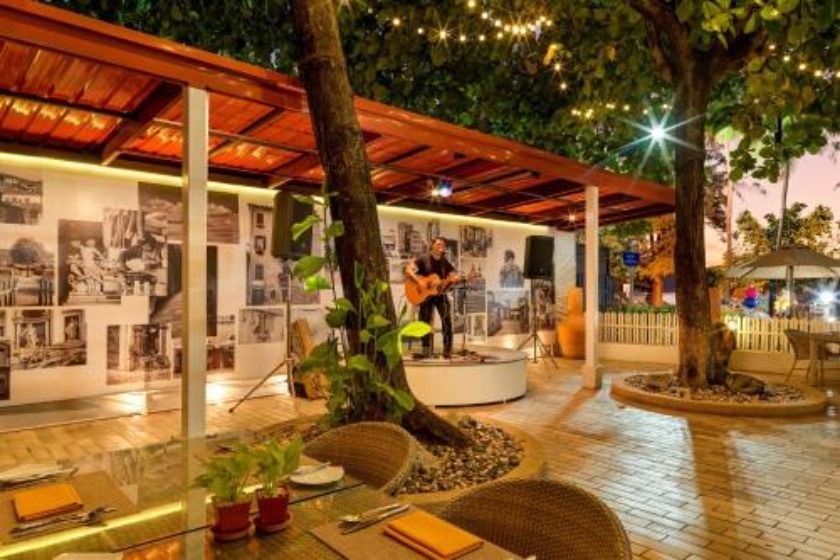 Holiday Inn Resort Phuket, an IHG Hotel Phuket - restaurant