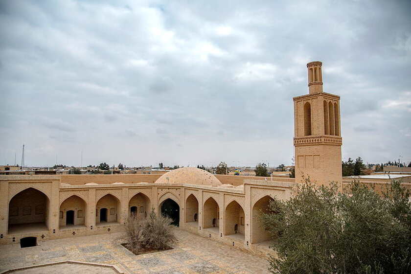 کاروانسرای رشتی. منبع عکس: وبسایت موسسه فرهنگی. عکاس: نامشخص
