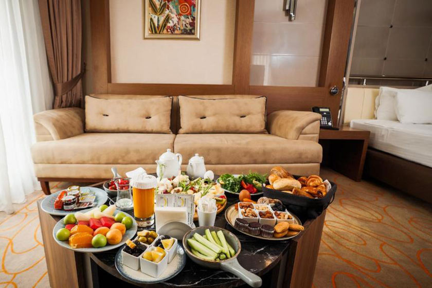 Holiday Inn Ankara-Kavaklidere Hotell Ankara - King Suite - Smoking