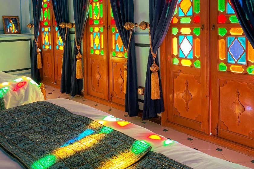 اقامتگاه سنتی عمارت جهانشاهی شیراز - اتاق آرمیشا