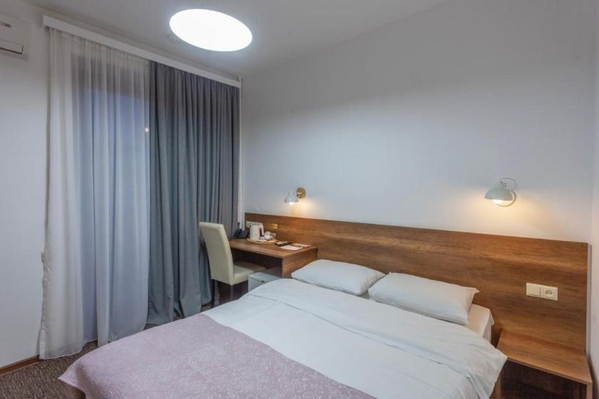 Alliance Hotel Tbilisi - Room