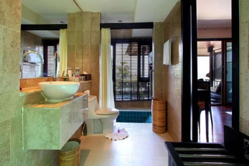 Andaman White Beach Resort Phuket - Deluxe Double or Twin Room with Sea View