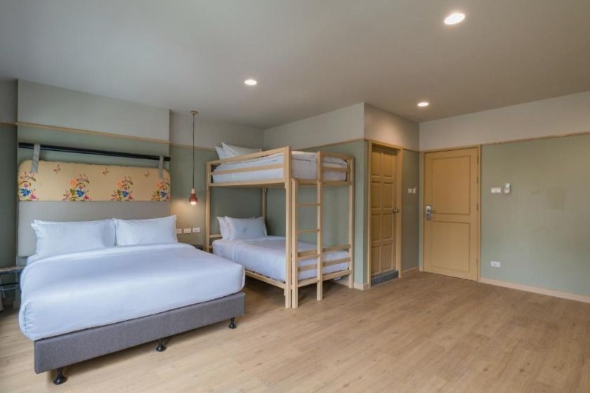 The Blanket Hotel Phuket Old Town Phuket - Family Suite with Adult bunk bed