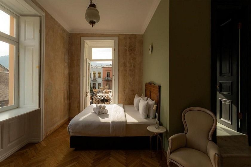 Unfound Door - Design Hotel Tbilisi - Junior Suite with Balcony