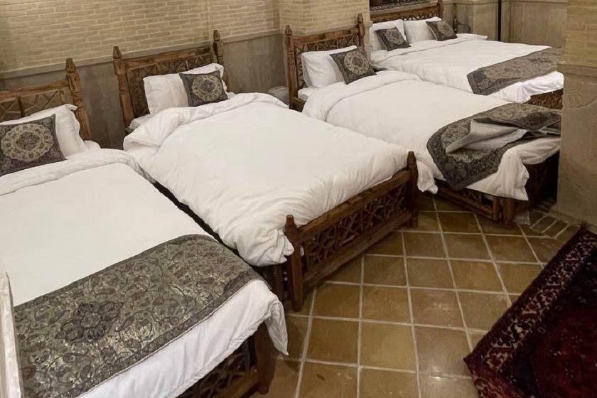 اقامتگاه سنتی عمارت جهانشاهی شیراز - اتاق رواق