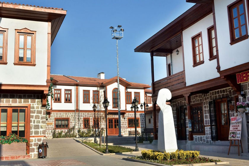 محله تاریخی هامامونو، منبع عکس: وبسایت Anatoliatravelservices.com عکاس: نامشخص