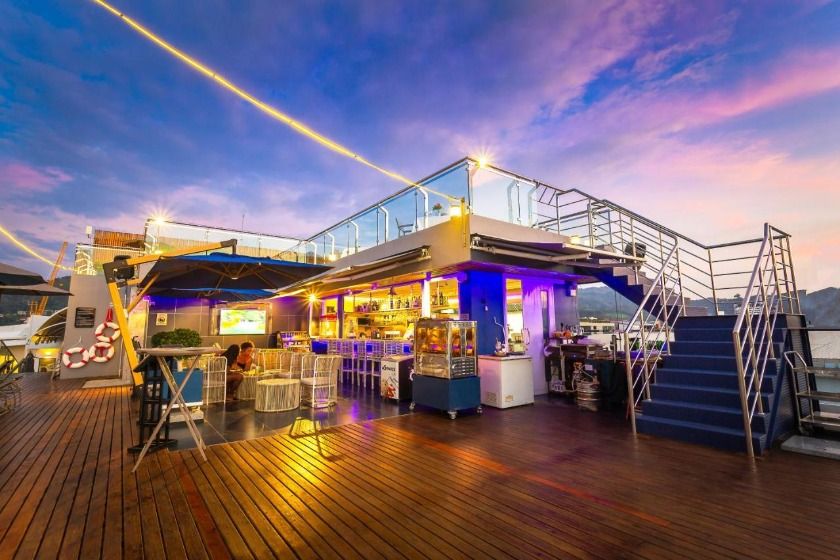 Hotel Clover Patong Phuket - SHA Plus Phuket - Bar