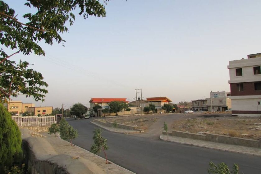 چشمه آبگرم محلات 