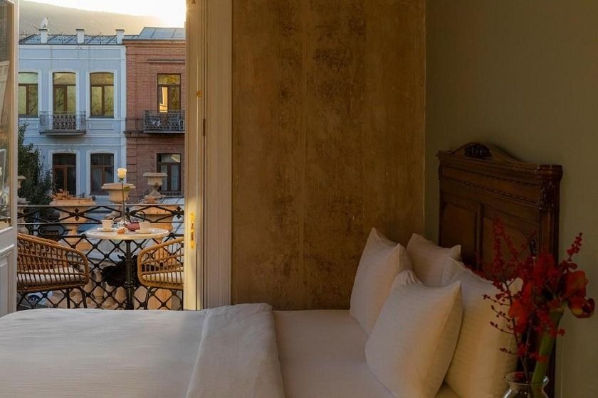 Unfound Door - Design Hotel Tbilisi - Junior Suite with Balcony