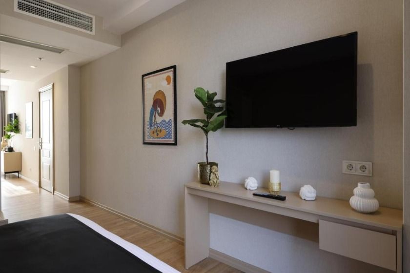Hotel Monday by DNT Group Tbilisi - Deluxe King Room
