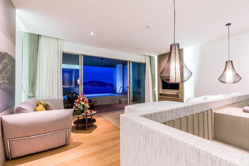 Wyndham Grand Phuket Kalim Bay Phuket - Pool Suite with Sea View