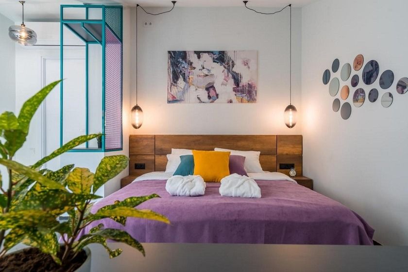 Redrum Tbilisi Boutique Hotel Tbilisi - Deluxe Mansard Room with Bath
