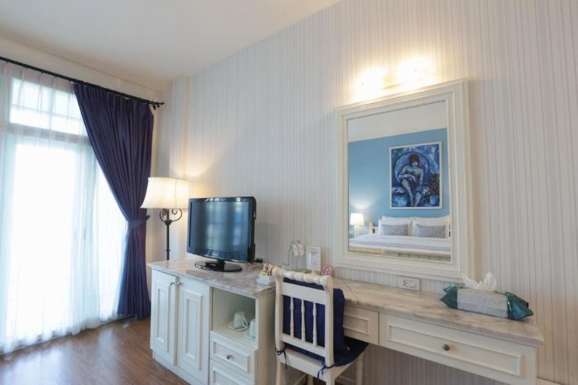 Casa Blanca Boutique Hotel - SHA Plus Phuket - Premium Deluxe 2 Twin City View with Balcony