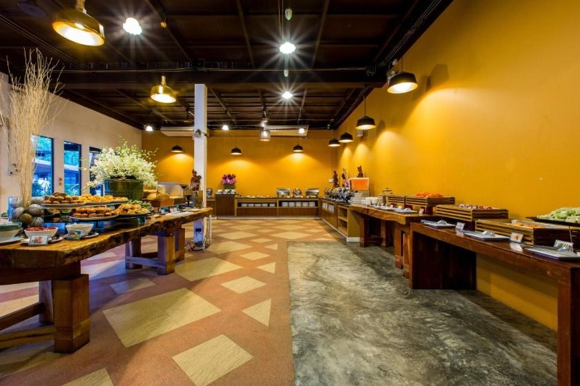 Nai Yang Beach Resort & Spa Phuket - Food And Drink
