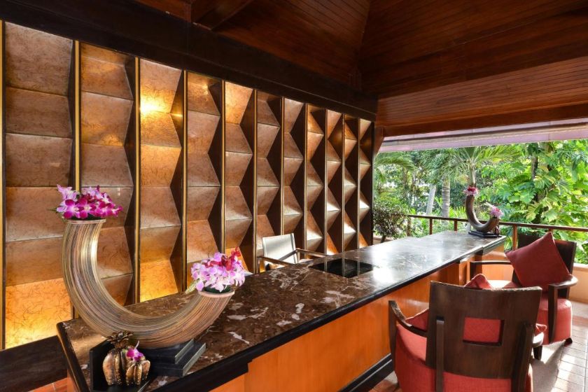 Andaman White Beach Resort Phuket - reception