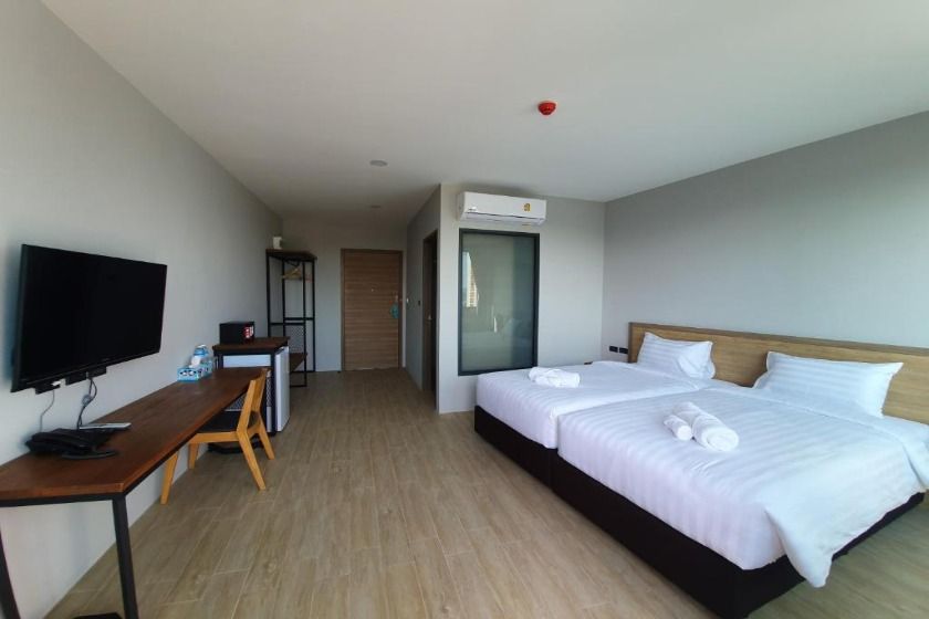 Atom Phuket Hotel -SHA Plus Phuket - Deluxe Twin Room with View 