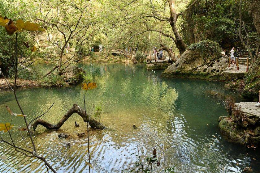 تفریح در آبشارهای دودن