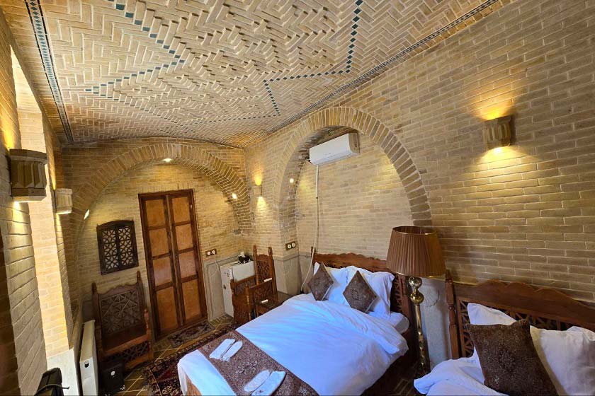اقامتگاه سنتی عمارت جهانشاهی شیراز - اتاق