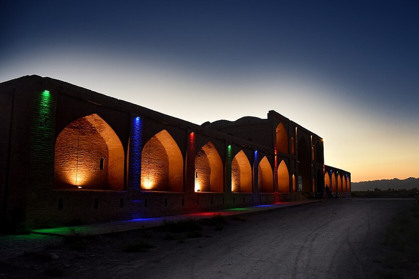کاروانسرای مزینان. منبع عکس: گوگل مپ. عکاس: ادوین مجنونیان