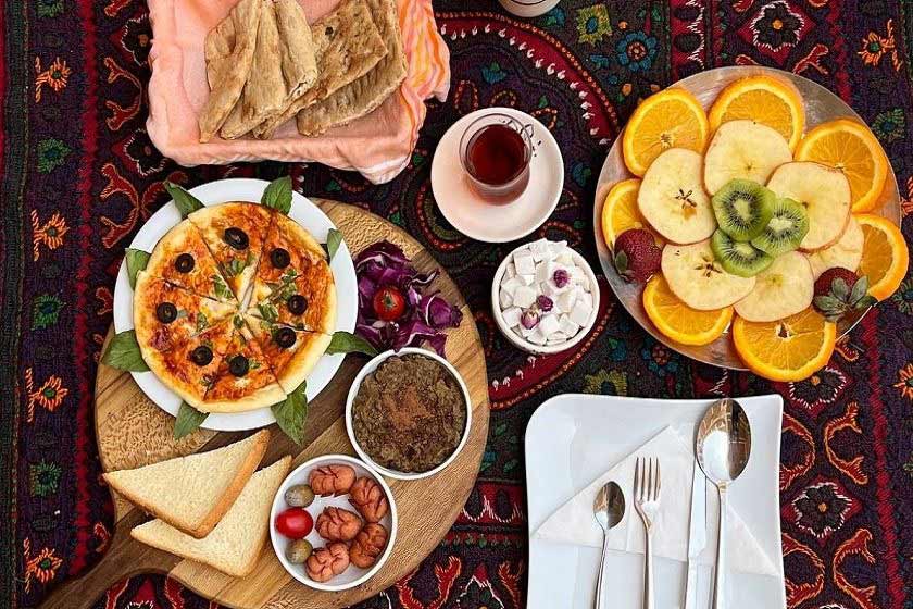 هتل بوتیک شیخداد یزد - غذا